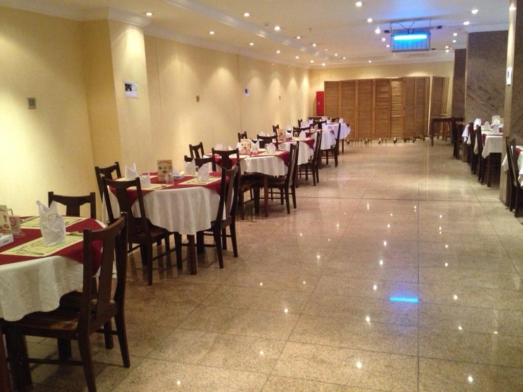 فندق العروبة Riade Exterior foto